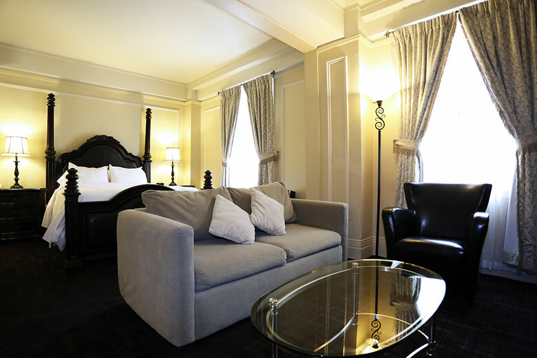 Clarendon Hotel