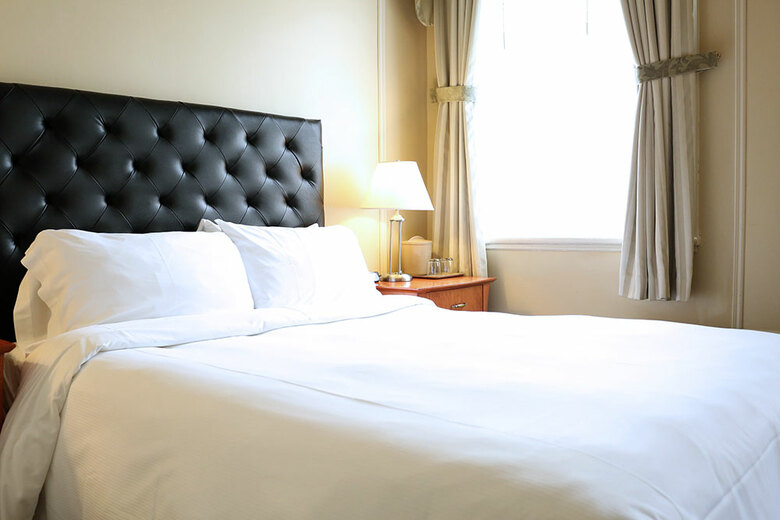Clarendon Hotel