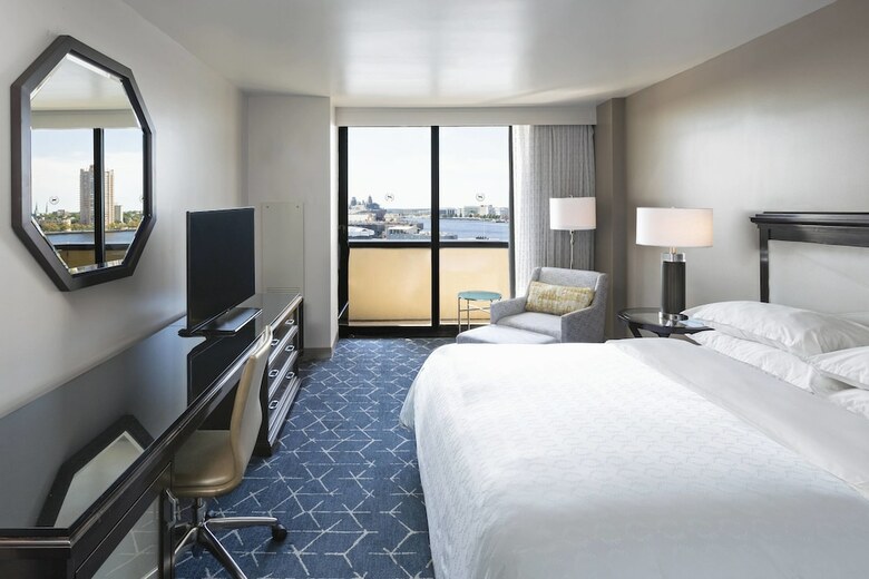 Hotel Sheraton Norfolk Waterside