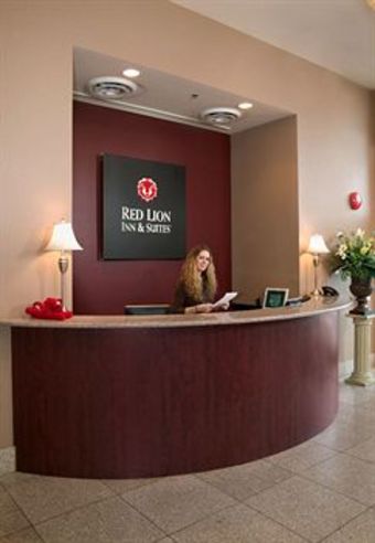 Hotel Red Lion Inn And Suites
