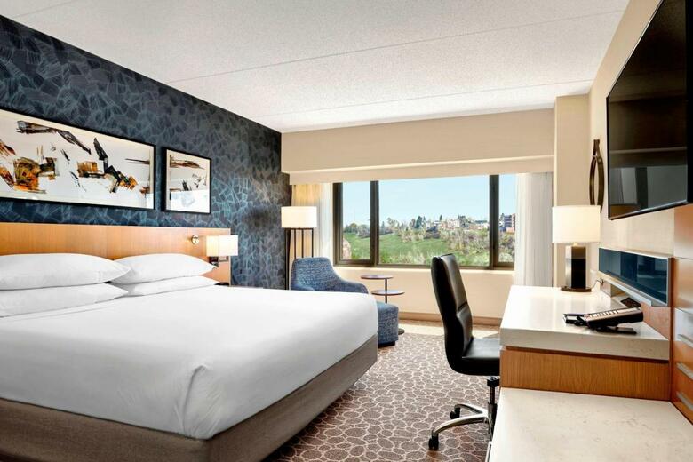 Hotel Delta Bow Valley