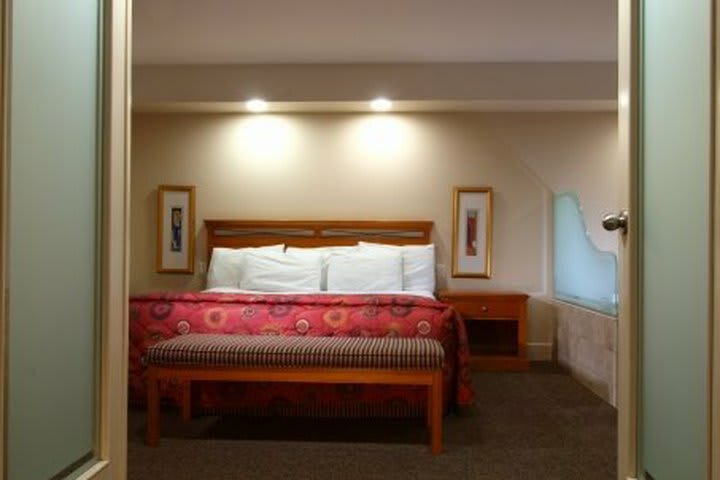 Hotel Executive Royal Inn North Calgary