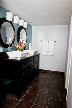 Hotel Carefree Resort & Conference Center