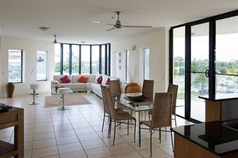 Hotel Oaks Piermonde