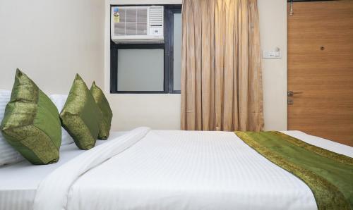 Hotel Rahi Plaza