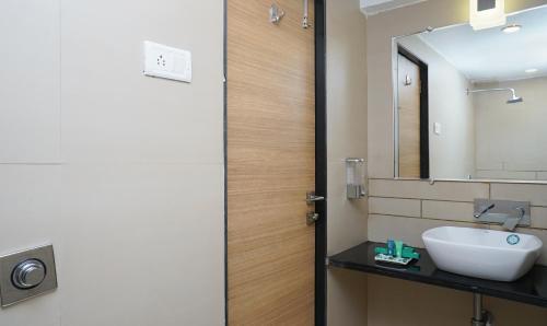 Hotel Rahi Plaza