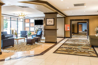 Hotel Comfort Inn & Suites