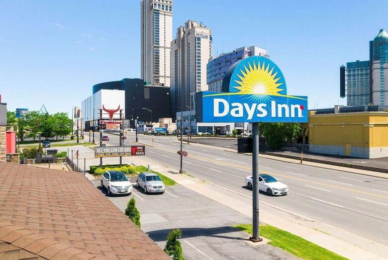 Hotel Days Inn Fallsview Casino