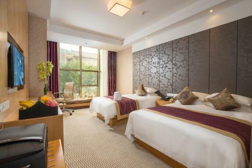 Huachen International Hotel