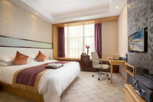 Huachen International Hotel