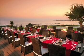 Hotel Alexander The Great Beach