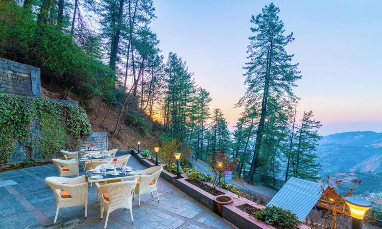 Hotel Summit Naldehra Grand Resort & Spa