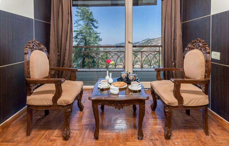 Hotel Summit Naldehra Grand Resort & Spa