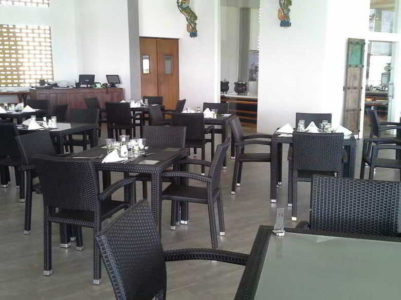 Hotel Aliya Resort & Spa