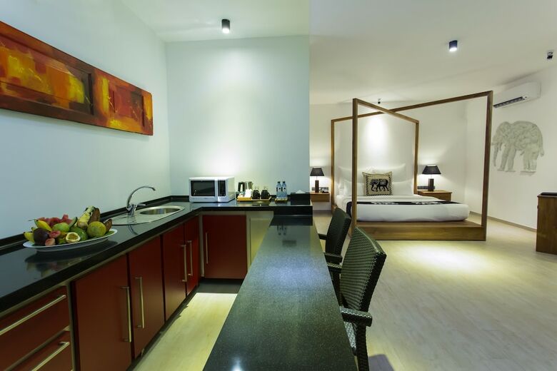 Hotel Aliya Resort & Spa