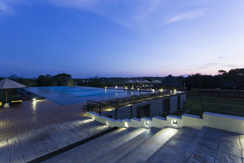Hotel Aliya Resort & Spa