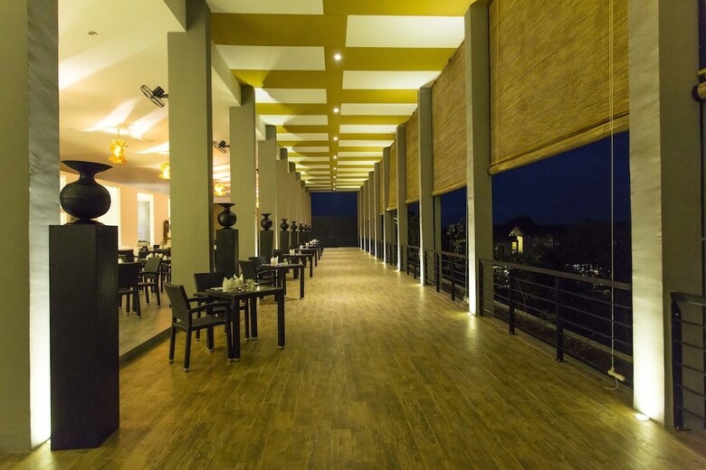 Hotel Aliya Resort & Spa