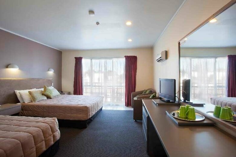 Auckland Airport Kiwi Hotel
