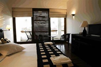 Hotel Weligama Bay Resort