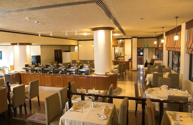 Muscat Holiday Hotel