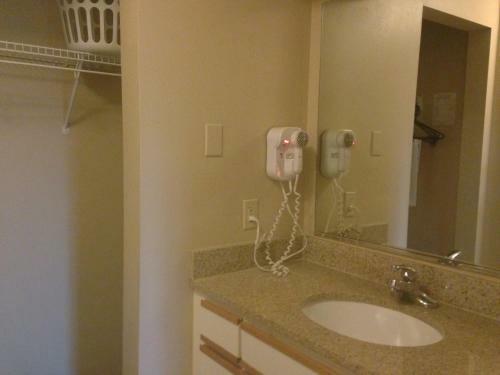 Hotel Cresthill Suites Albany