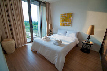 Hotel The Oriental Beach Resort