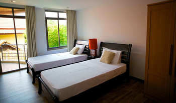 Hotel Nantra Thongson Bay Resort & Villas