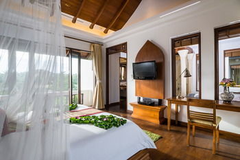 Hotel Royal Muang Samui Villas