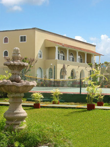 Villablanca Garden Beach Hotel