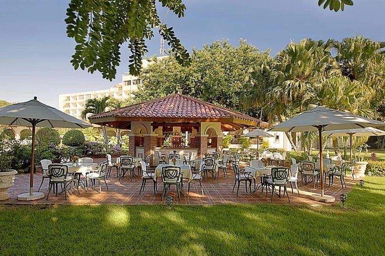 El Embajador, A Royal Hideaway Hotel