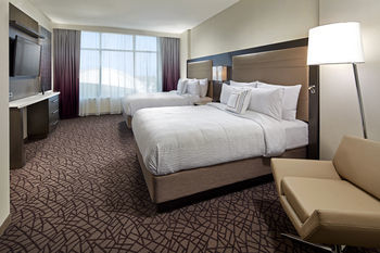 Anaheim Jolly Roger Hotel