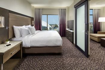 Anaheim Jolly Roger Hotel