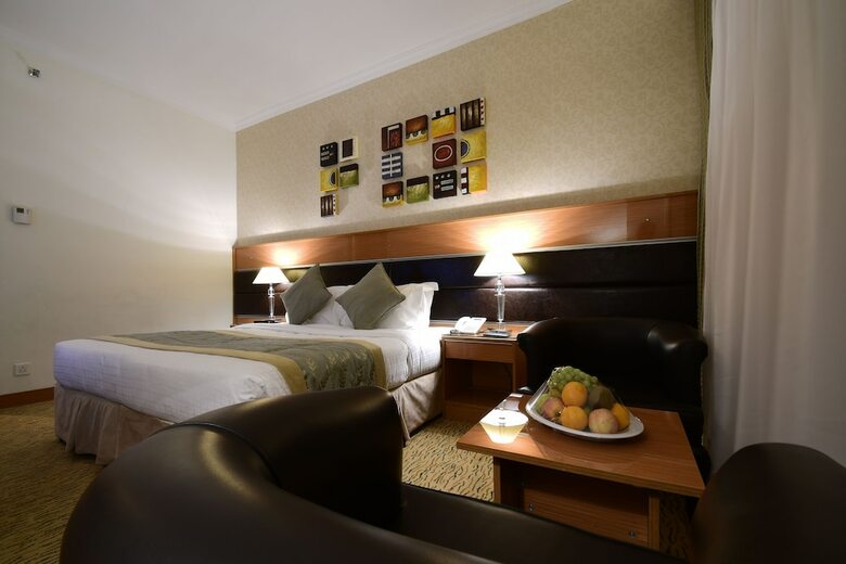Hotel Al Ansar Golden Tulip