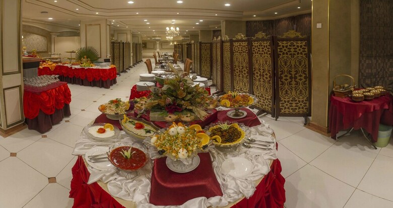 Hotel Al Borg Al Watheer