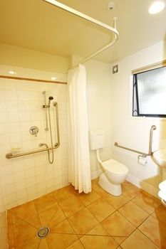 Delorenzo's Studio Apartments