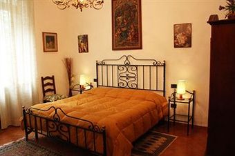 Bed & Breakfast Villa Sant'uberto Country Inn