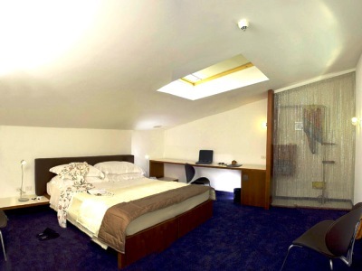 Black Hotel