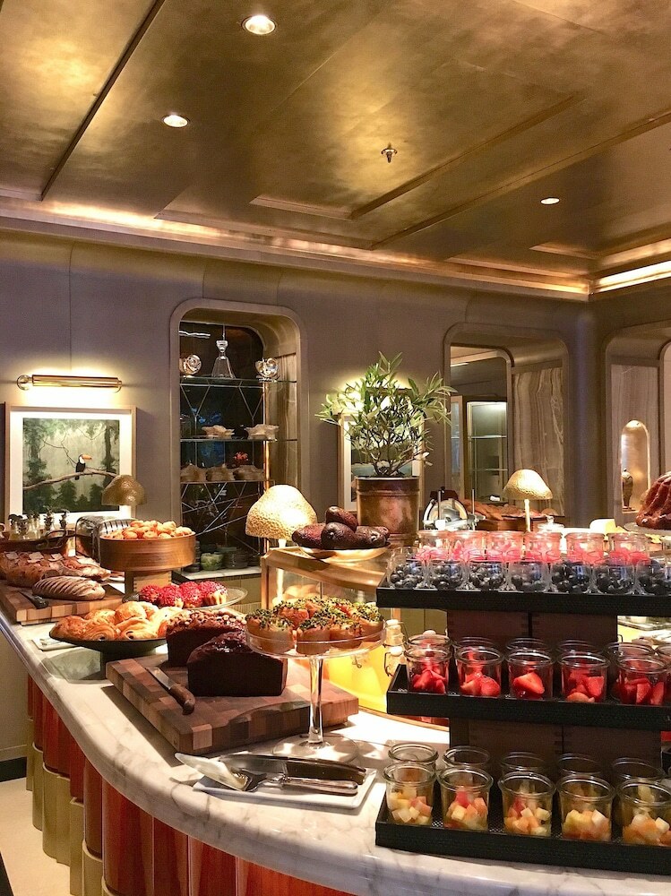 Hotel De Crillon