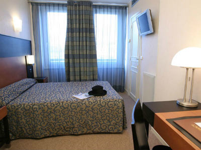 Hotel Raspail Montparnasse
