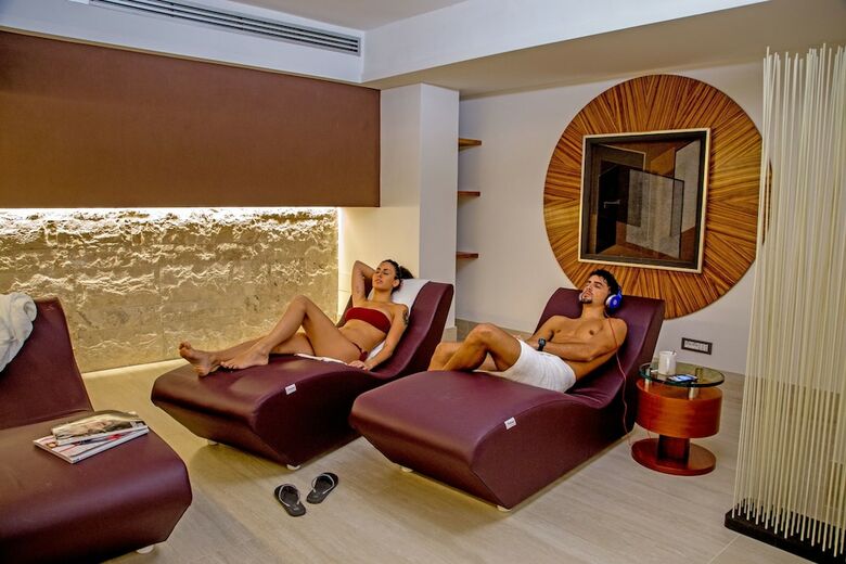 Best Western Plus Hotel Spring House