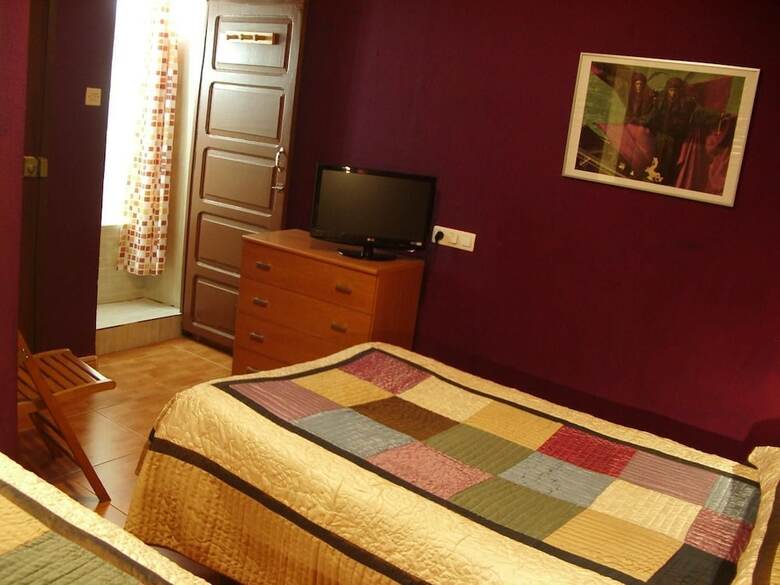Hostal Hospedaje Senda Del Huerna