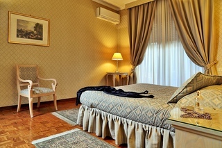 Aurelia Residence