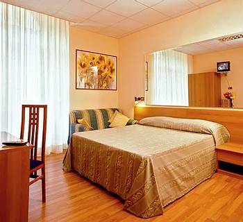 Urbis Hotel