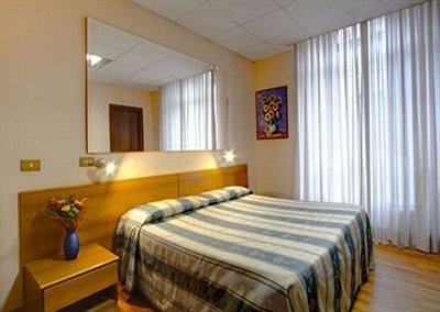 Urbis Hotel