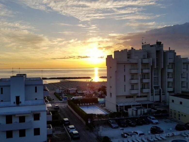 Hotel Life