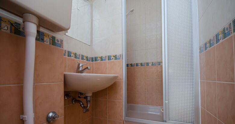 Apartments And Rooms Jaka