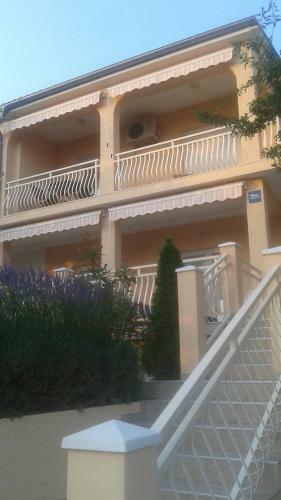 Apartment Karlo 1