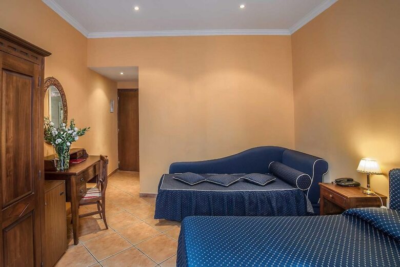 Hotel Caracciolo