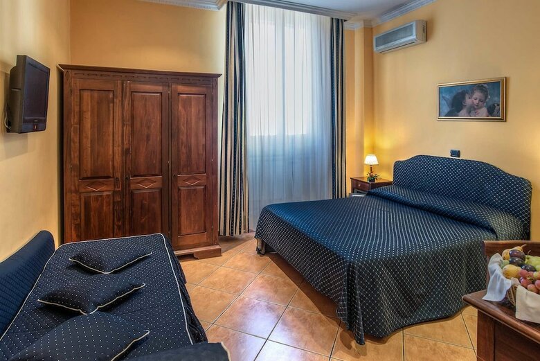 Hotel Caracciolo