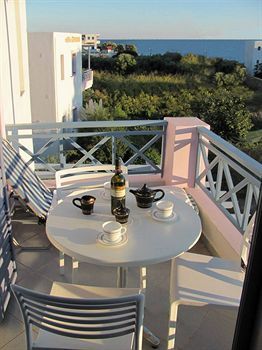 Cybele Suites & Apartments